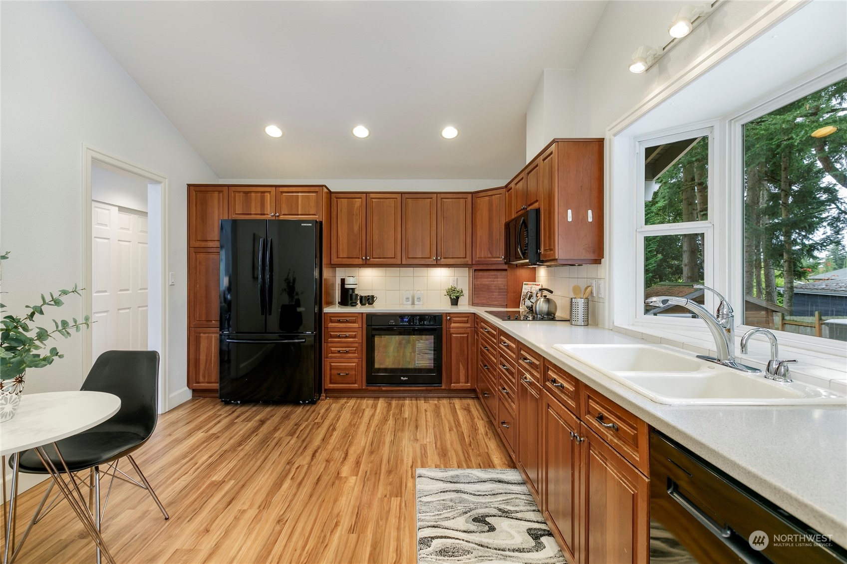 property viewer photo 8