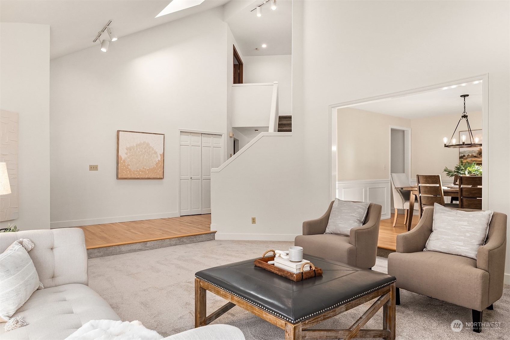 property viewer photo 5