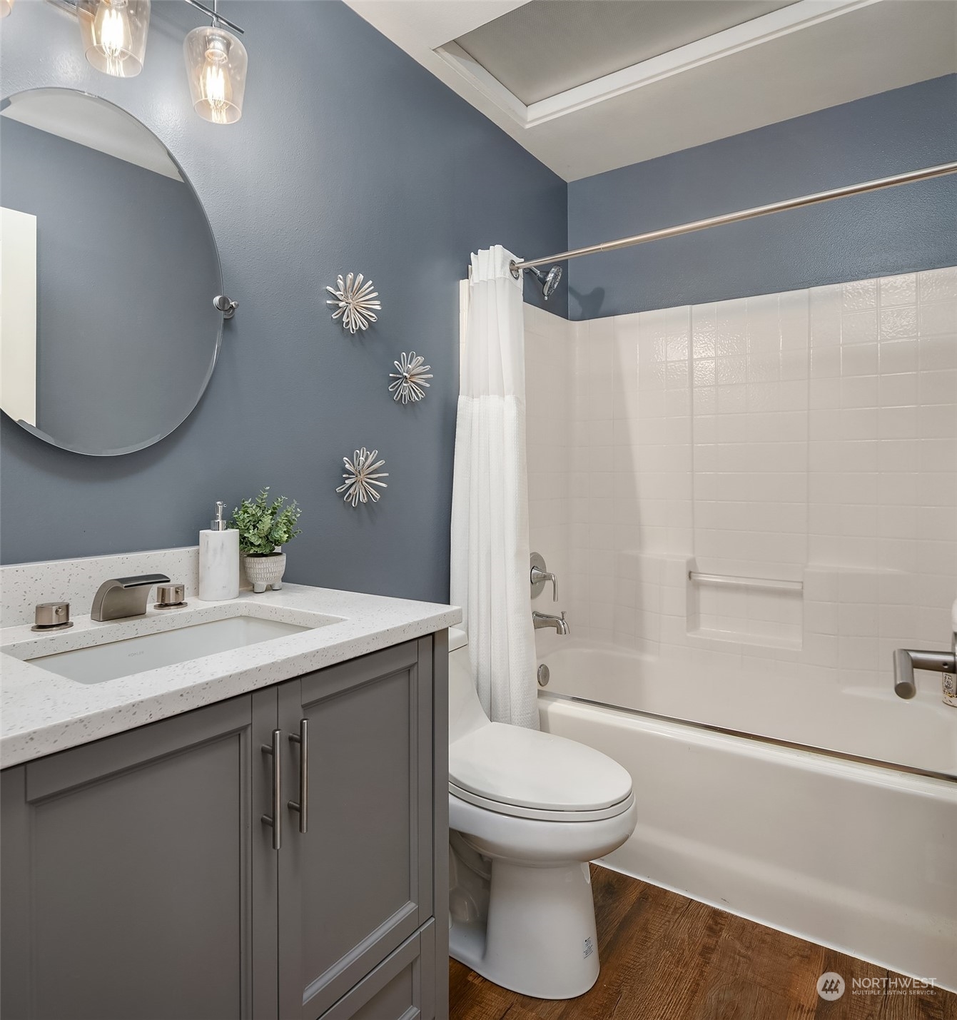property viewer photo 15