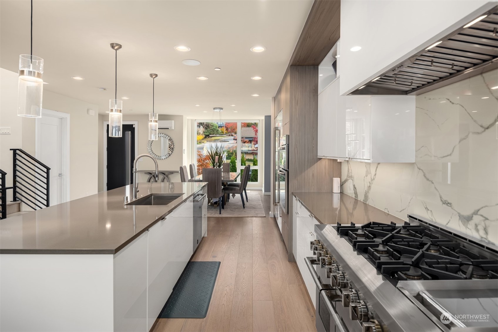 property viewer photo 15