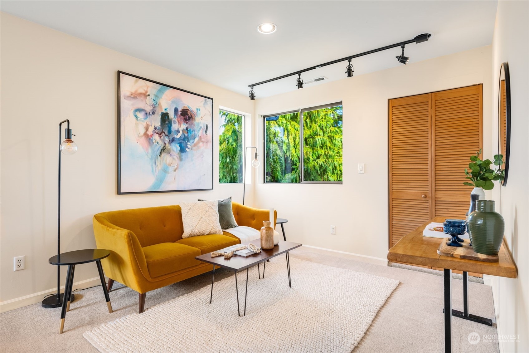 property viewer photo 15