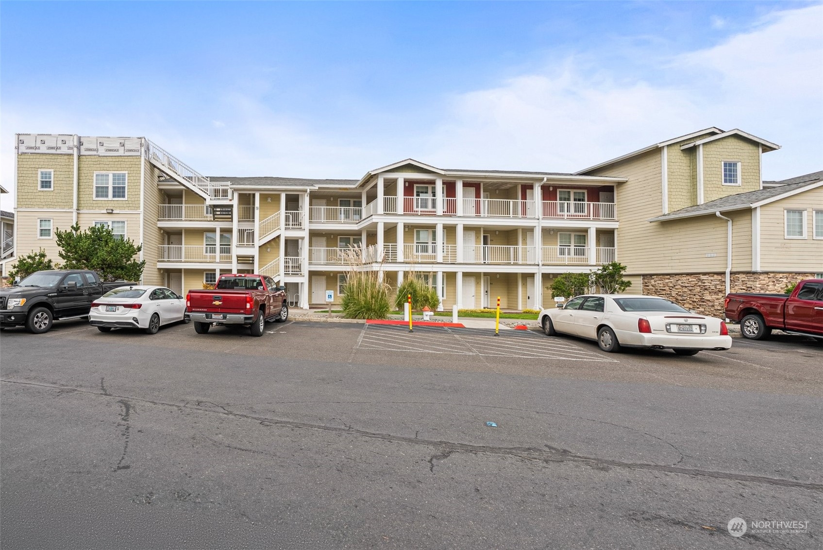 property viewer photo 1