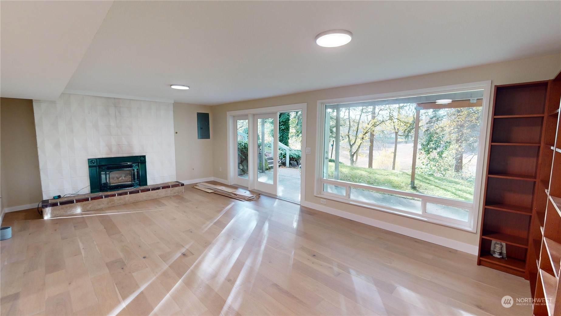property viewer photo 15