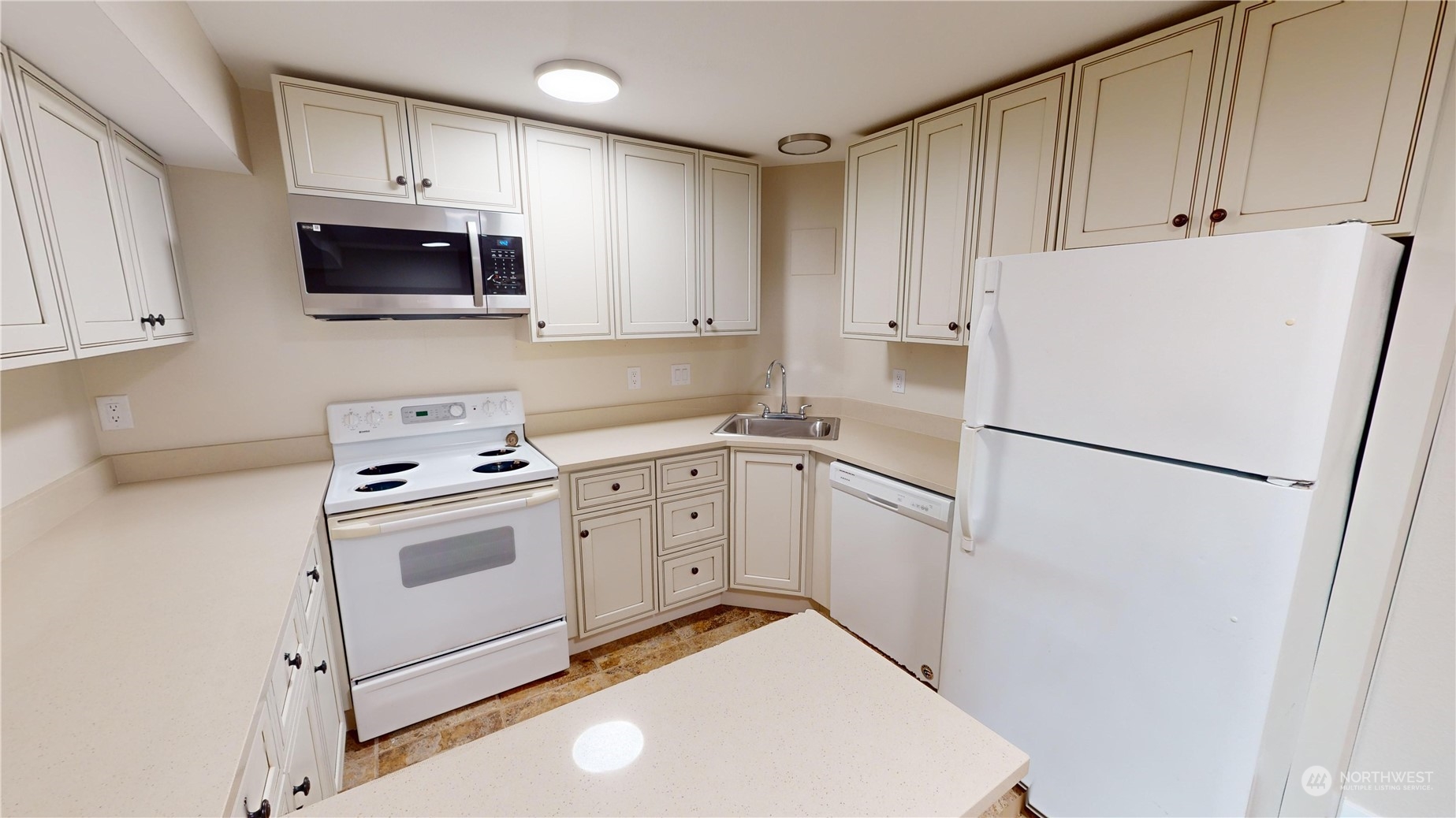 property viewer photo 16