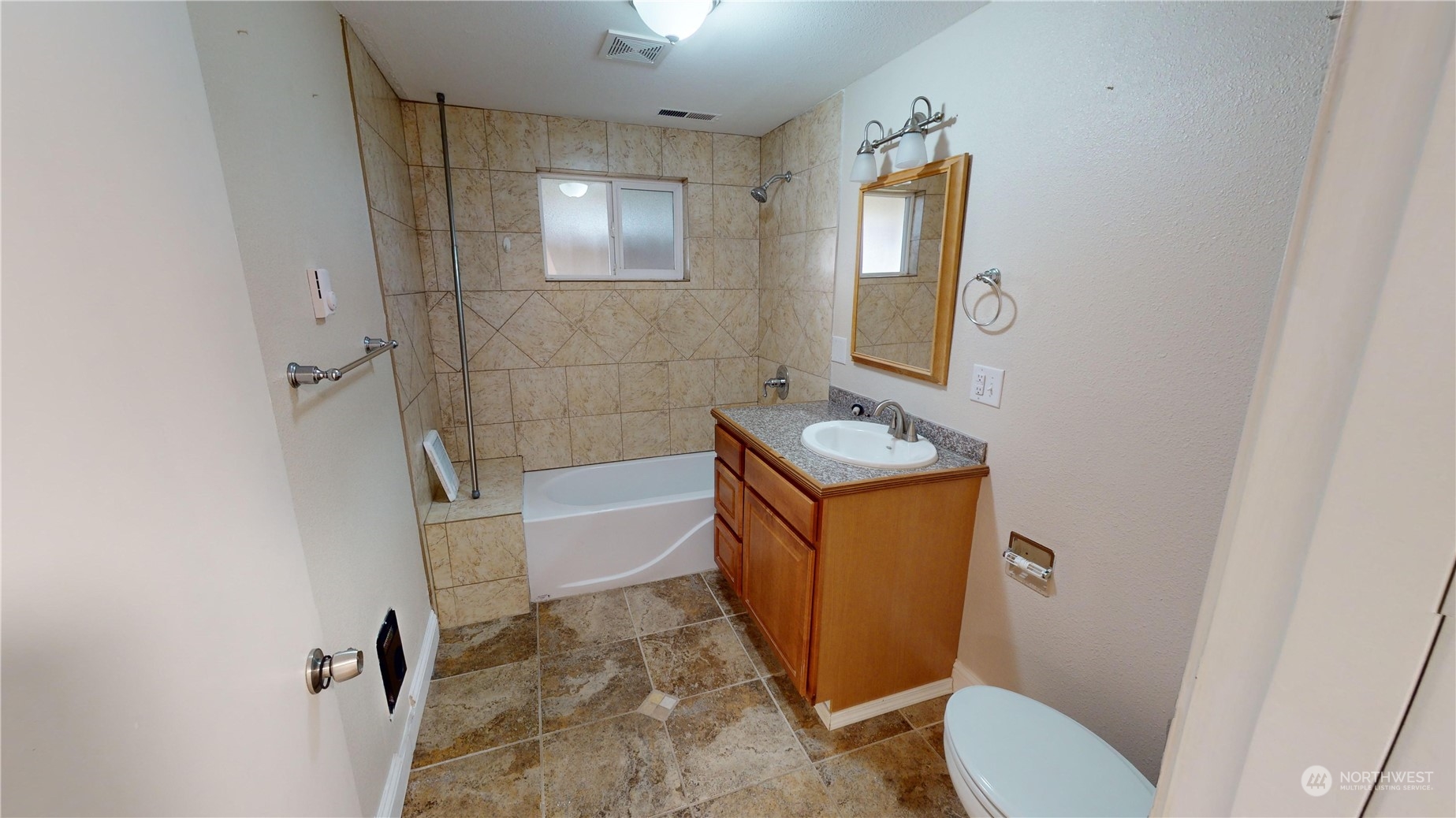 property viewer photo 19