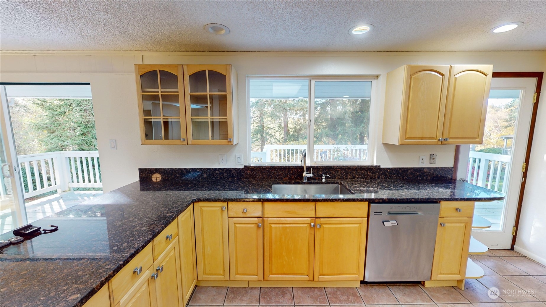 property viewer photo 6