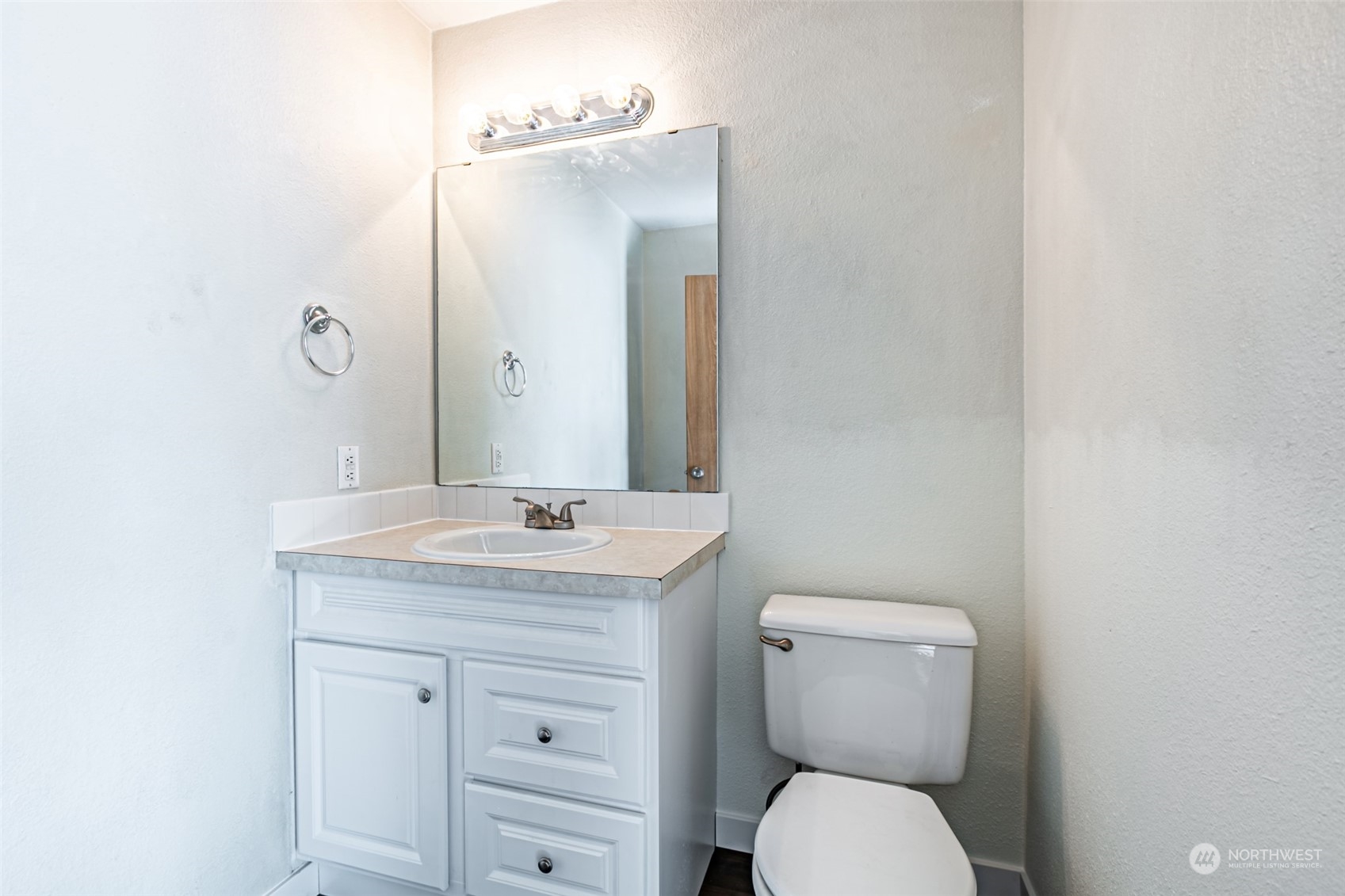 property viewer photo 12