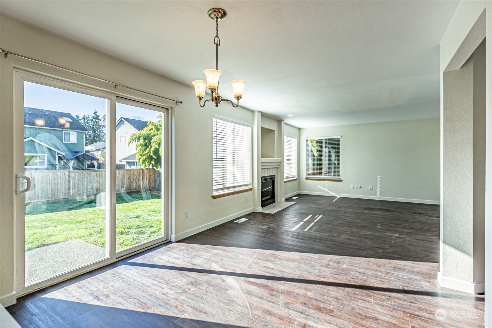 property viewer photo 4