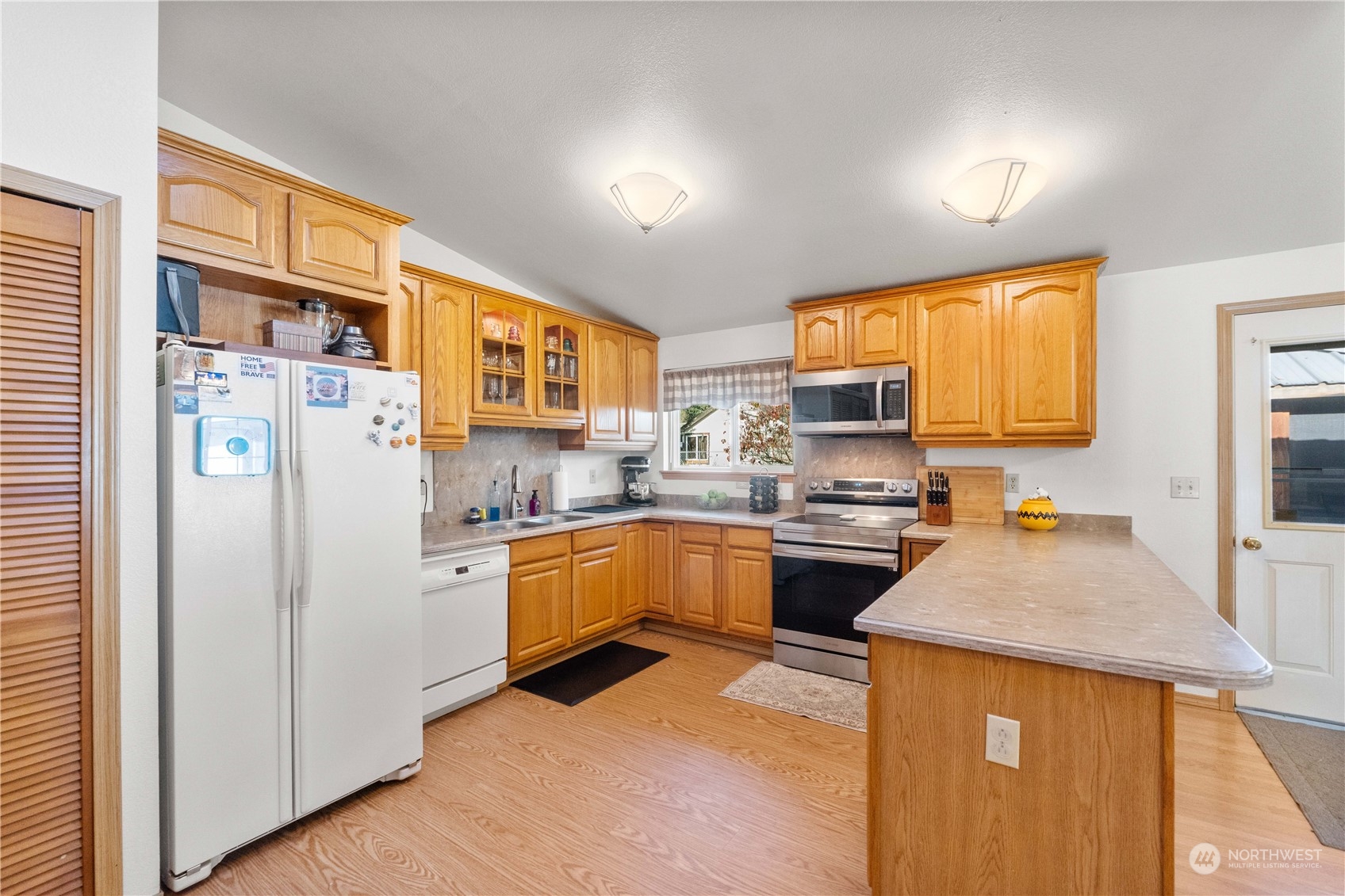 property viewer photo 4