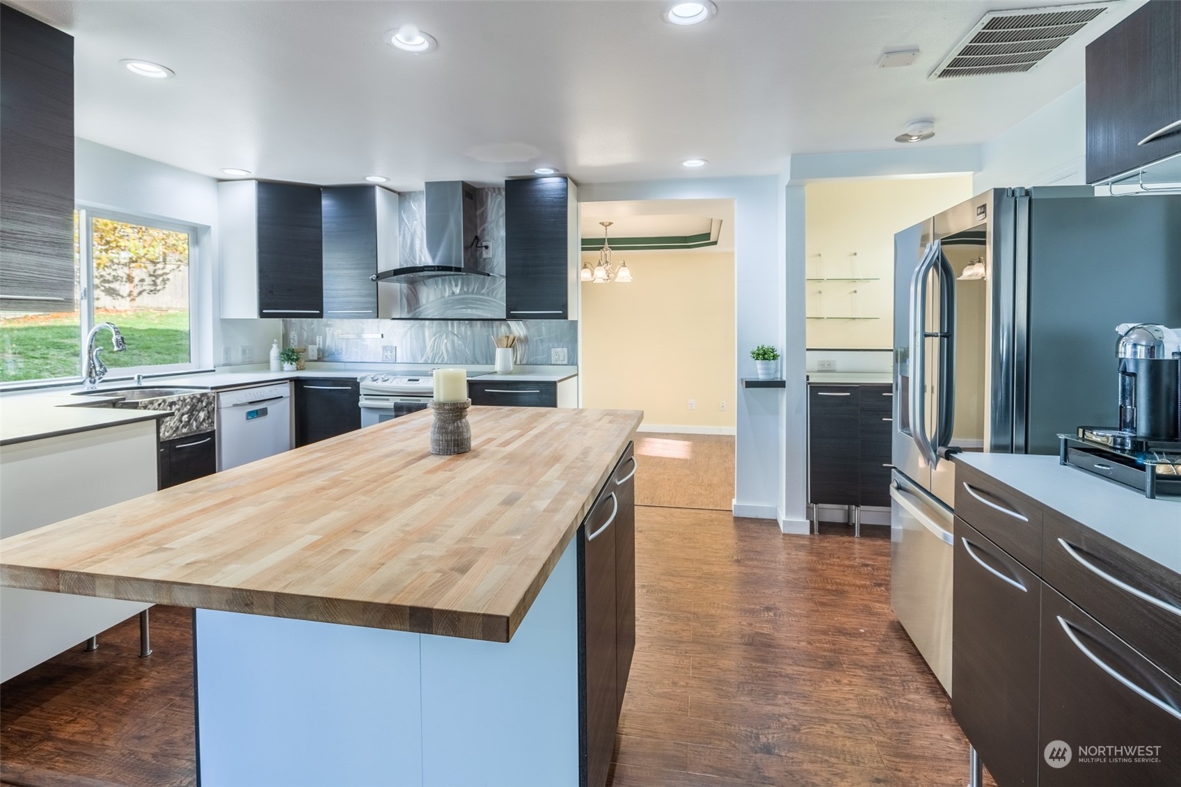 property viewer photo 9