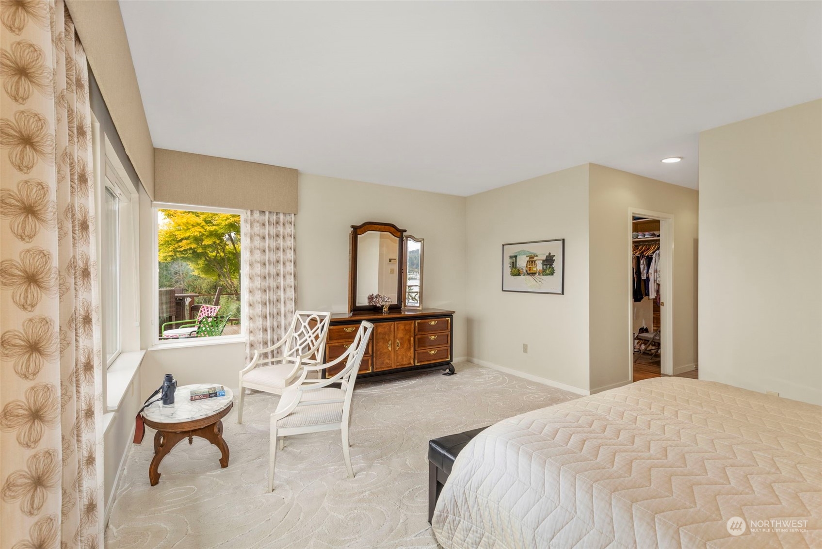 property viewer photo 22