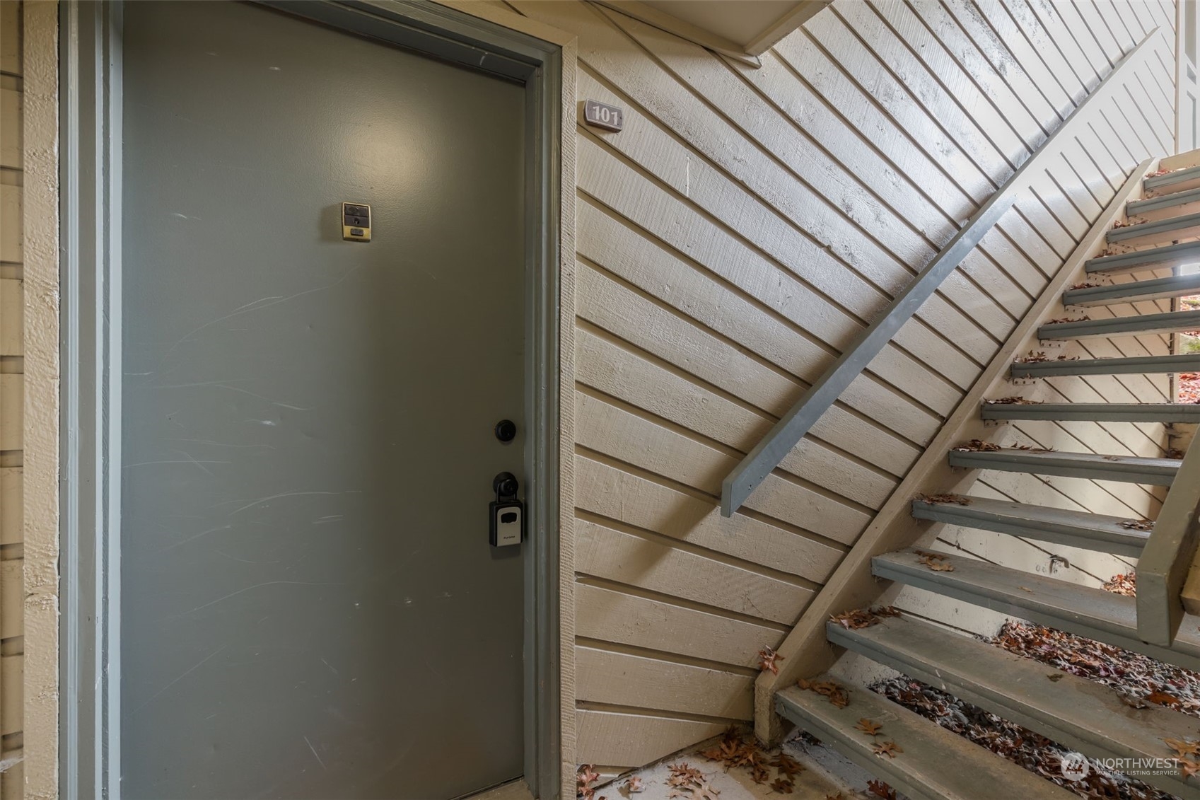 property viewer photo 1