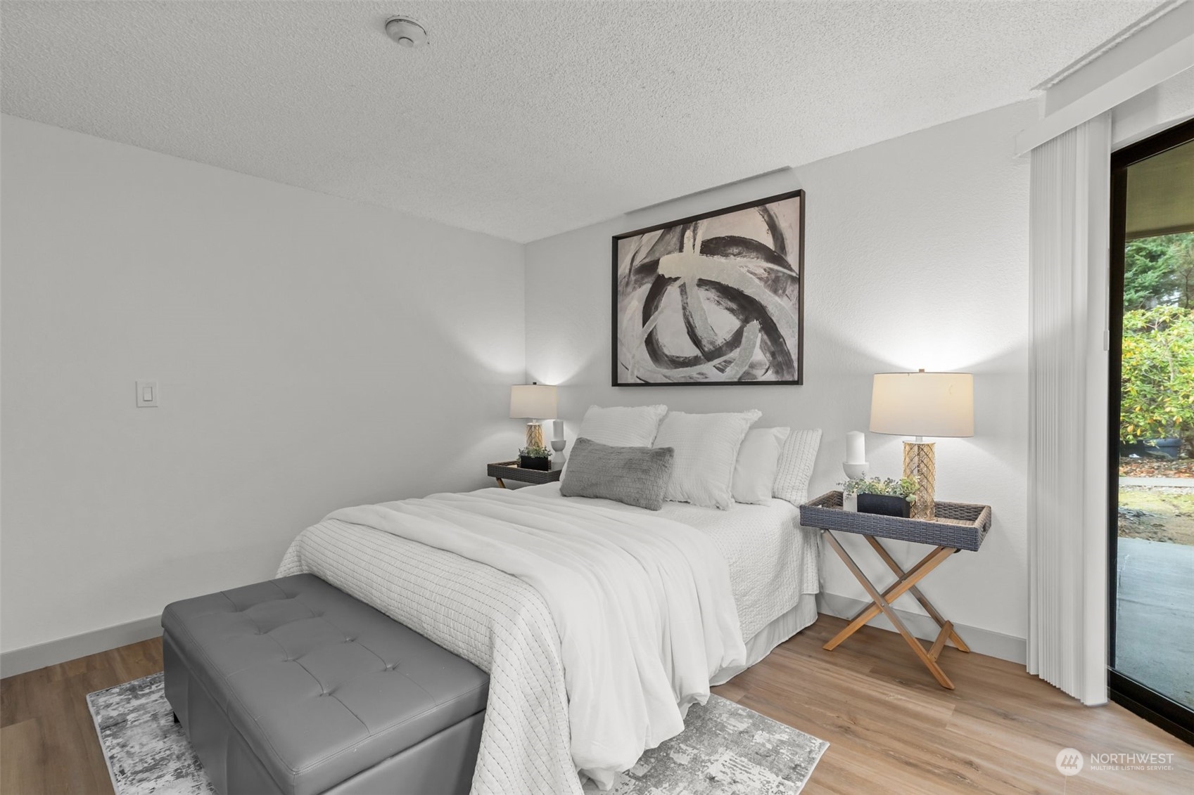 property viewer photo 18