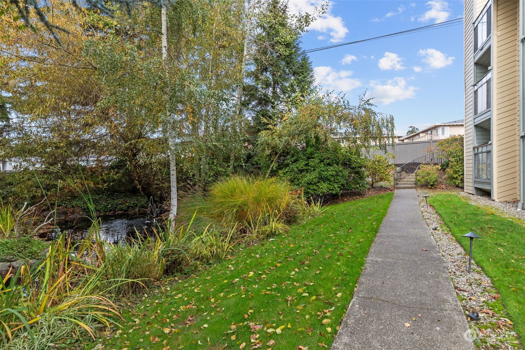 property viewer photo 30