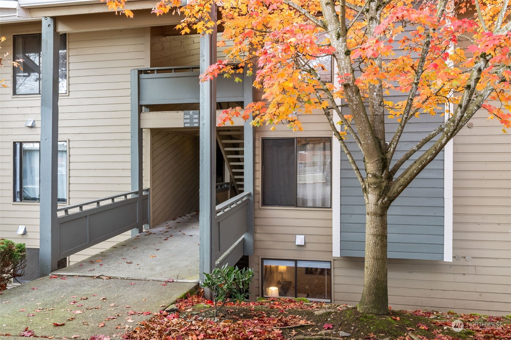 property viewer photo 37
