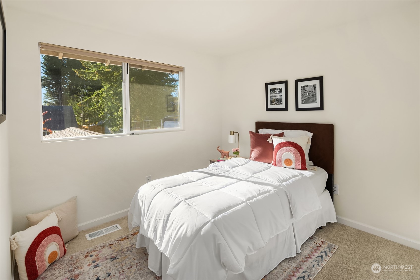property viewer photo 27