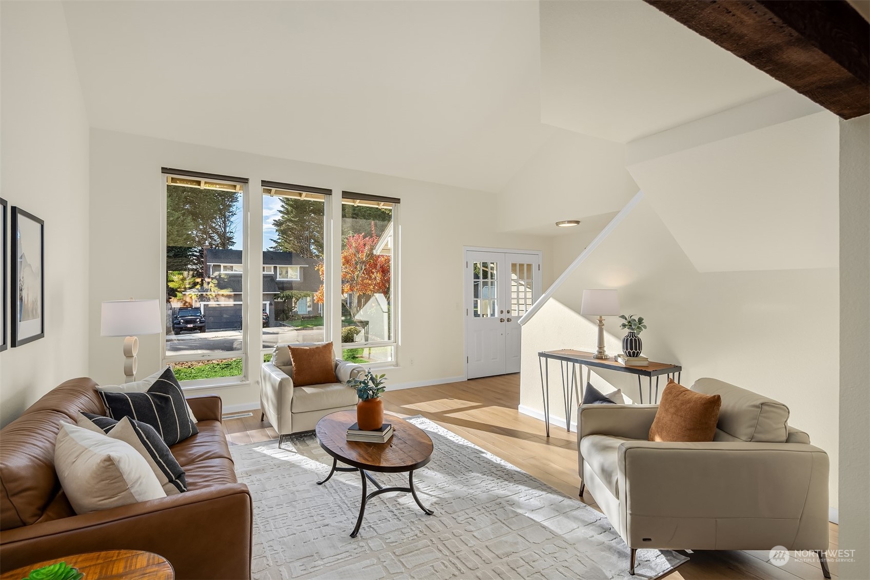 property viewer photo 3