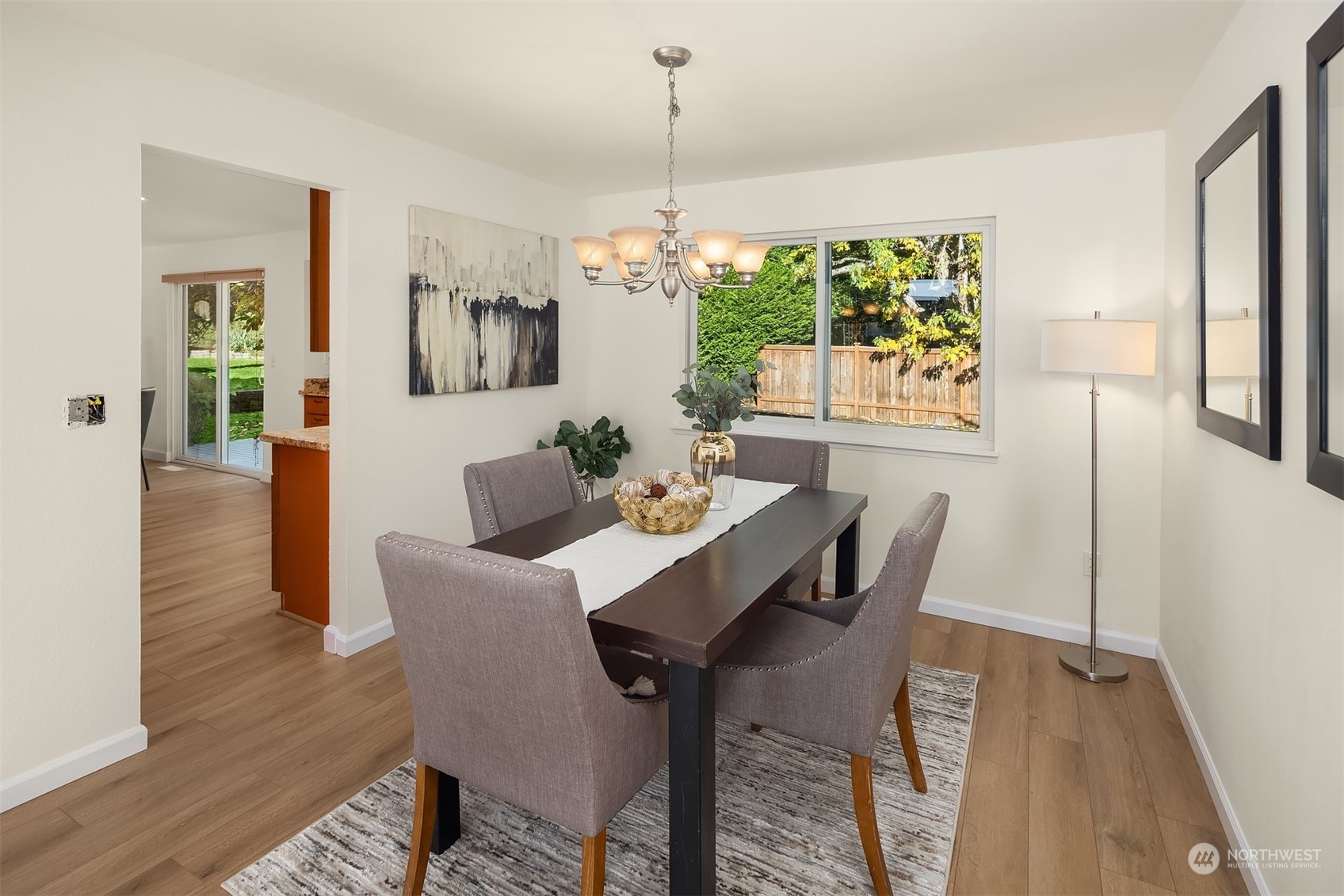 property viewer photo 7