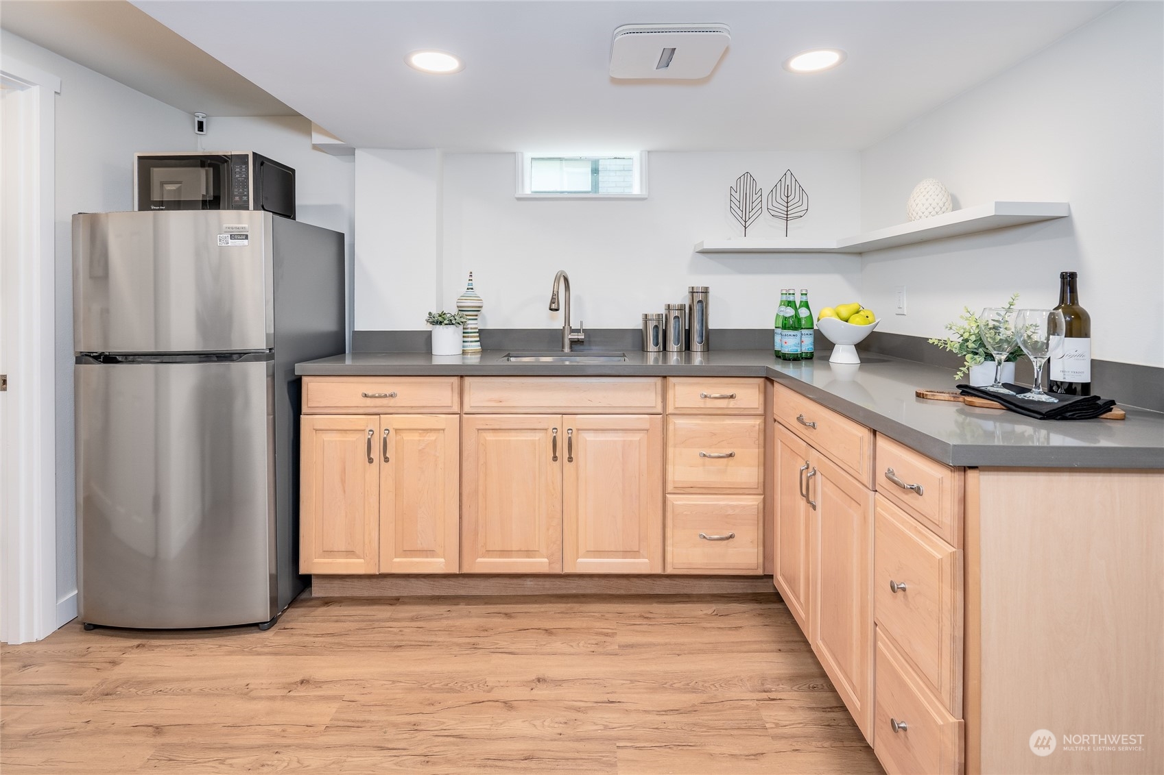 property viewer photo 23