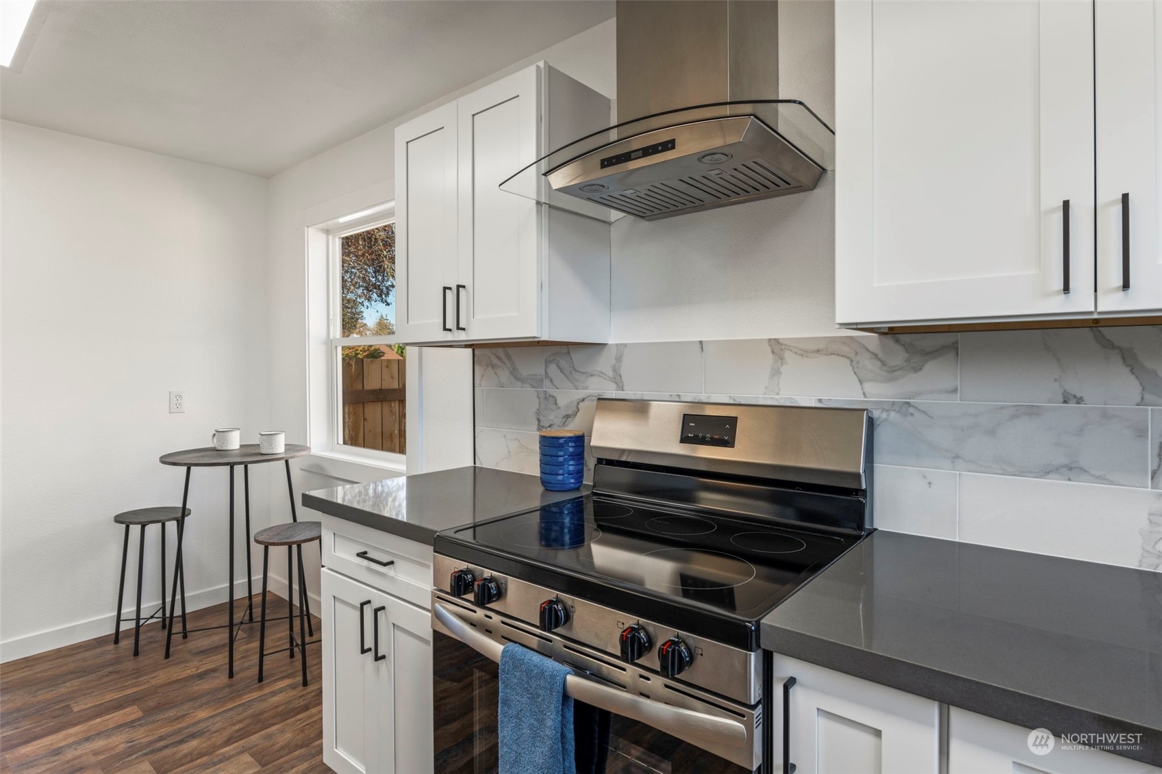 property viewer photo 23