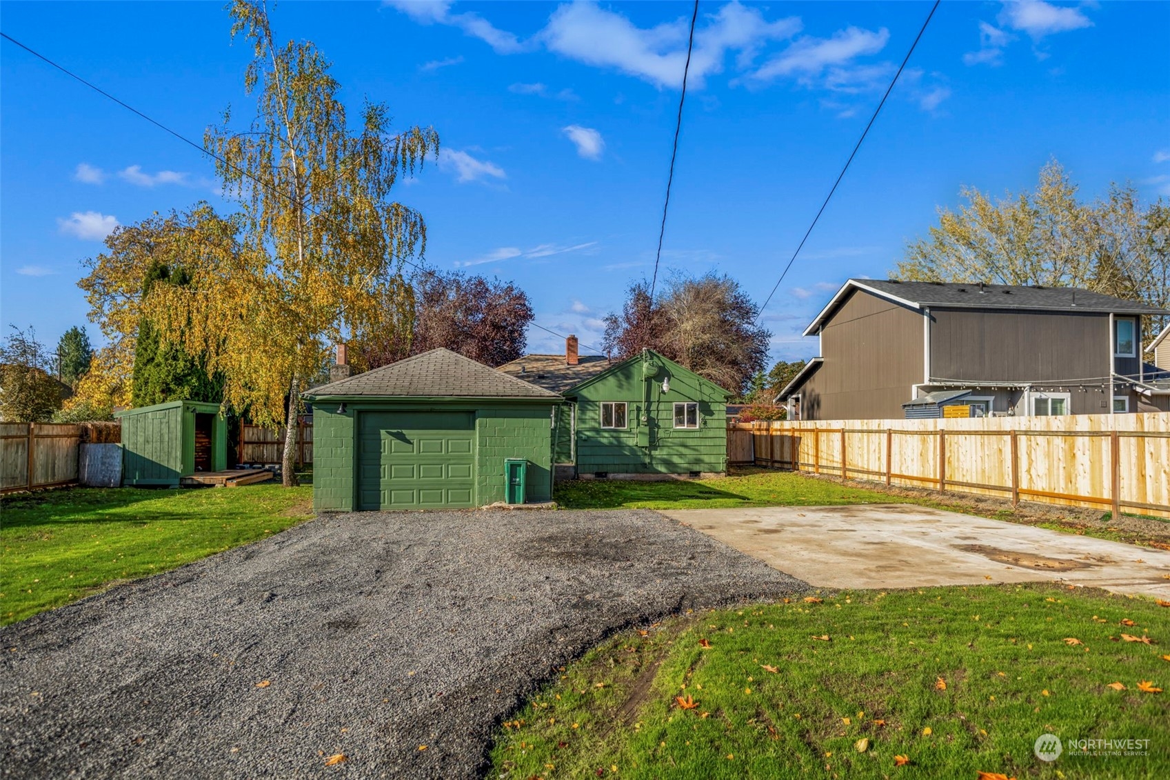property viewer photo 36