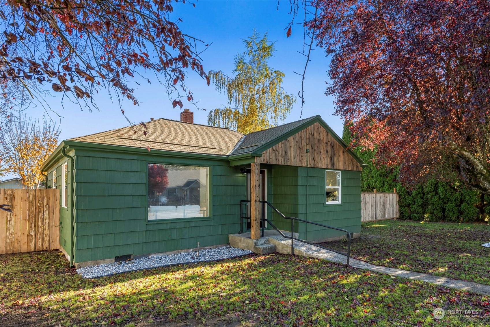 property viewer photo 4