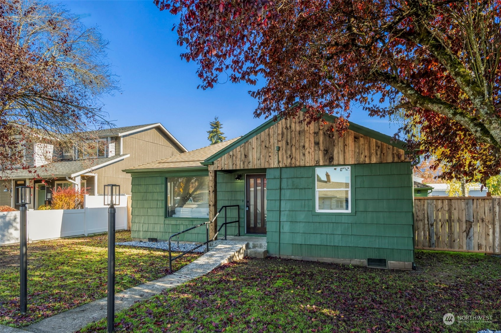 property viewer photo 5