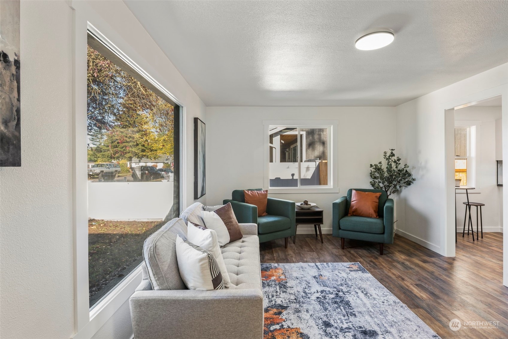 property viewer photo 9