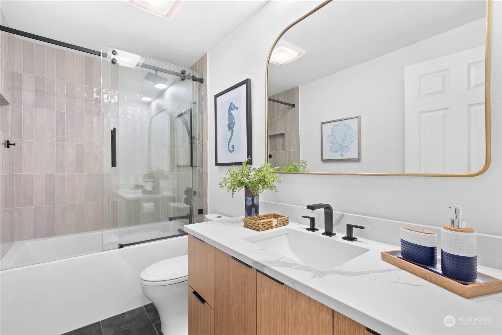 property viewer photo 15