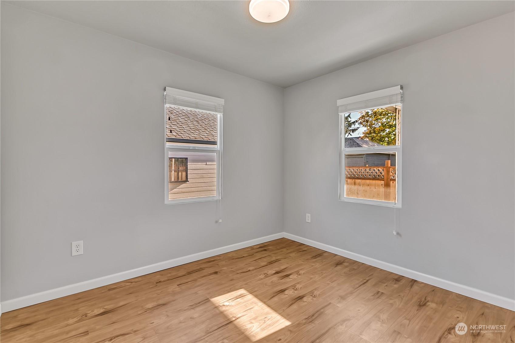 property viewer photo 21