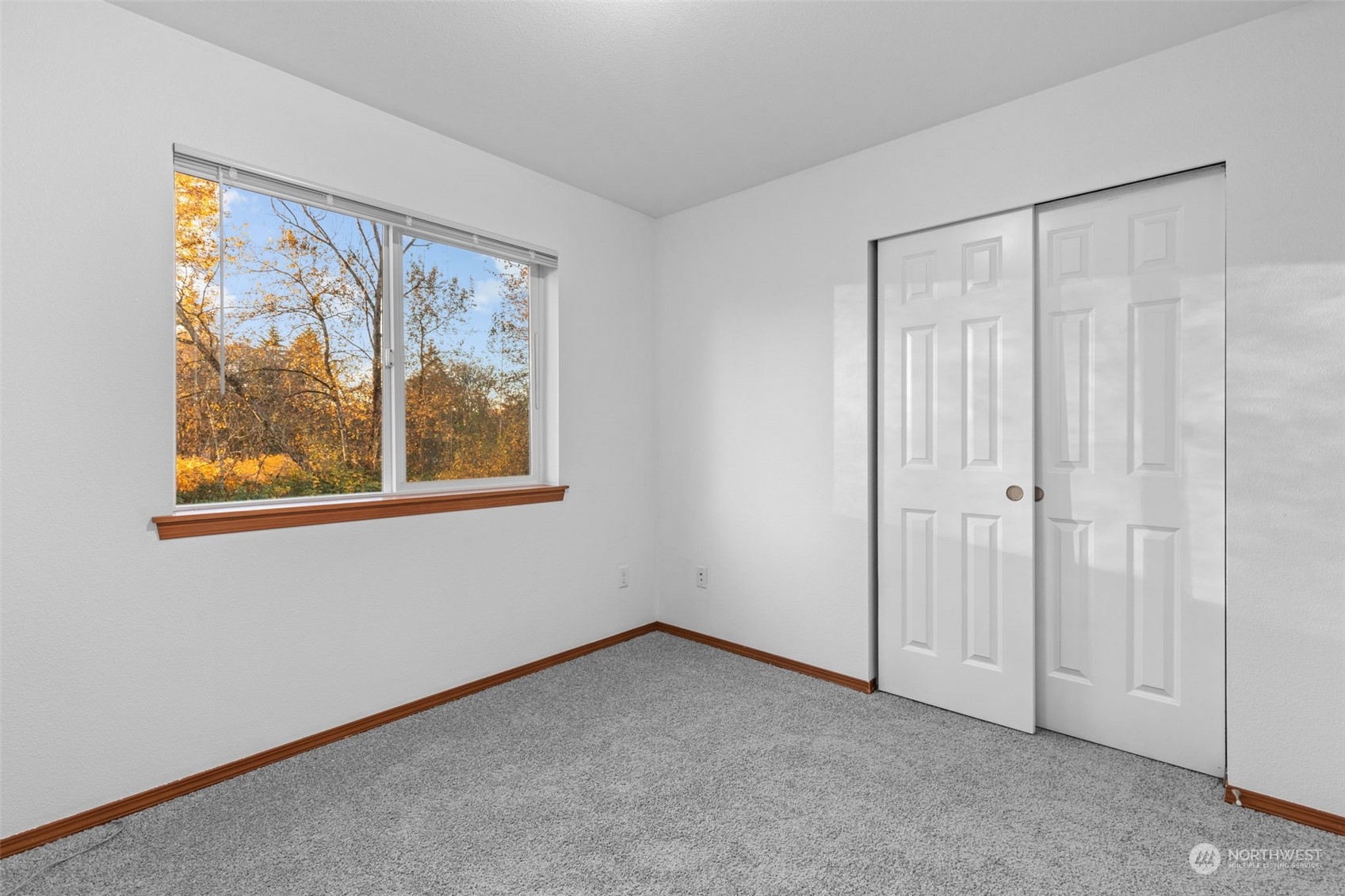 property viewer photo 28