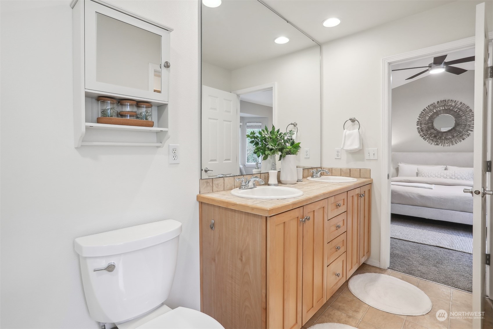 property viewer photo 18
