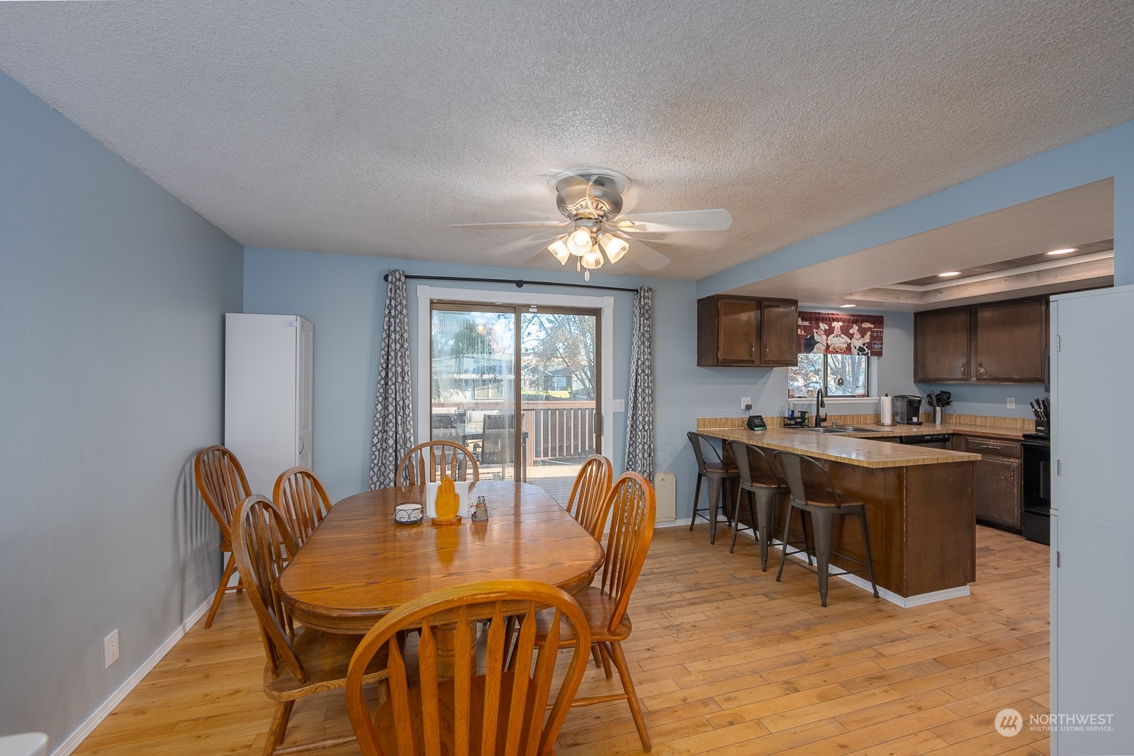 property viewer photo 11