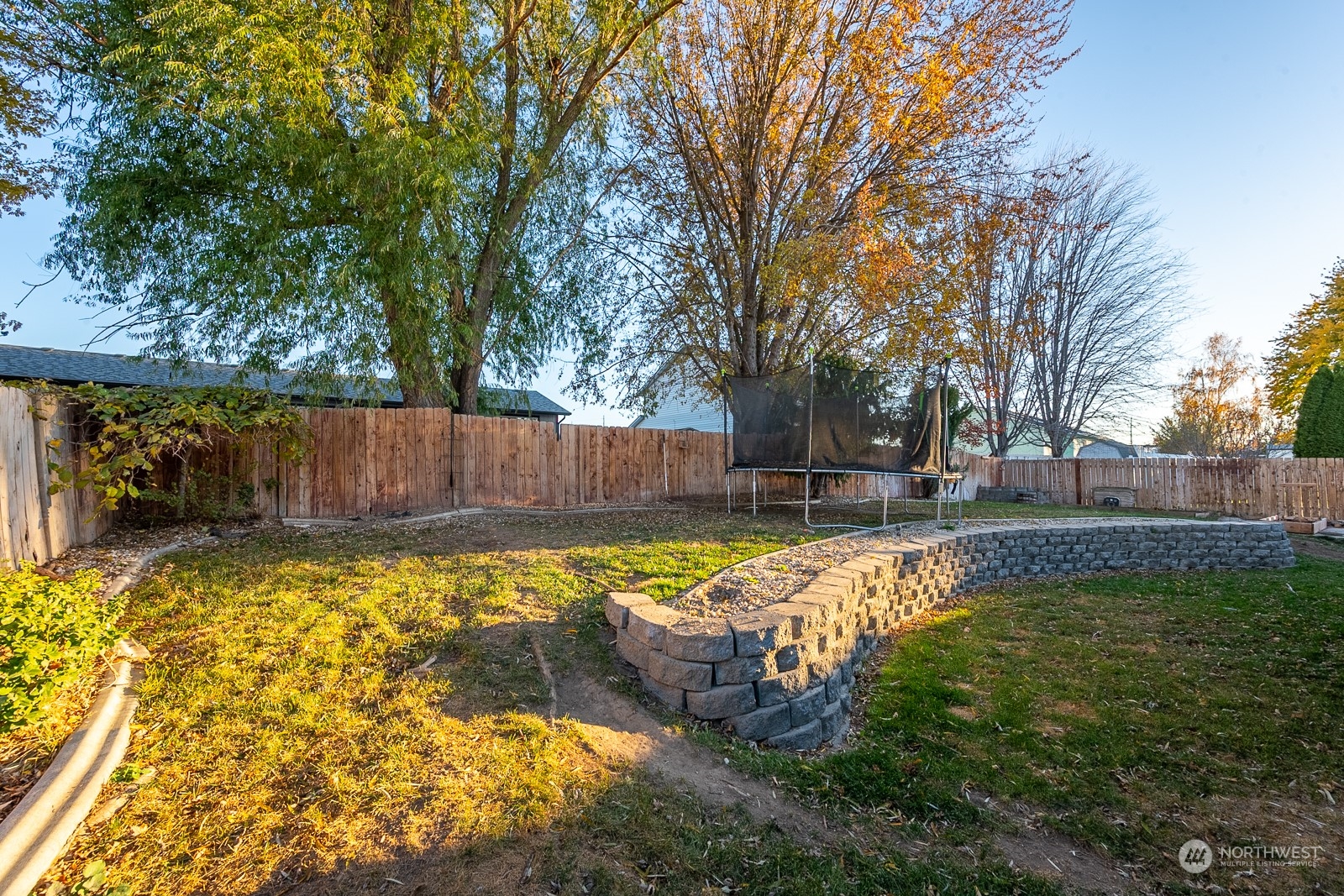 property viewer photo 35