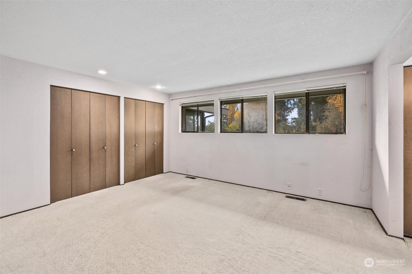 property viewer photo 15