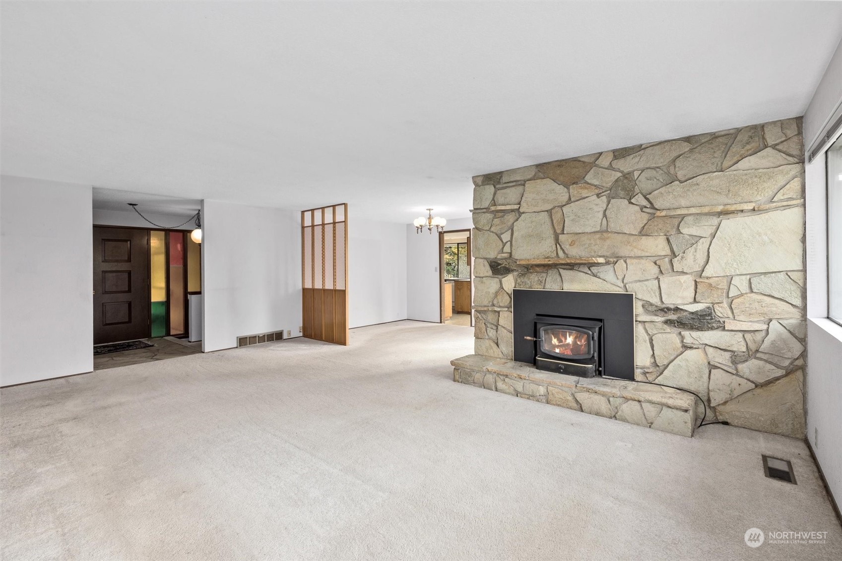 property viewer photo 7
