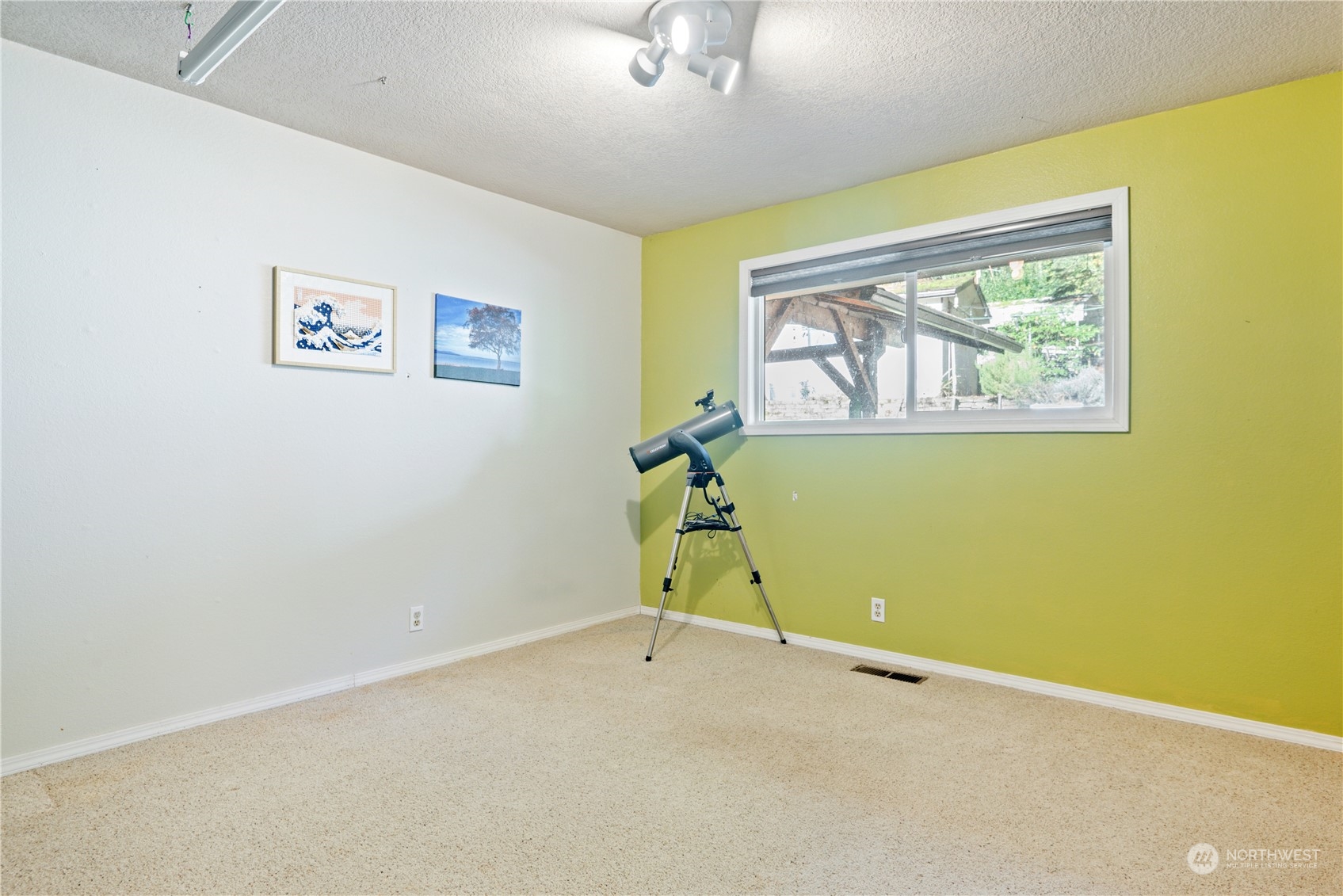 property viewer photo 22