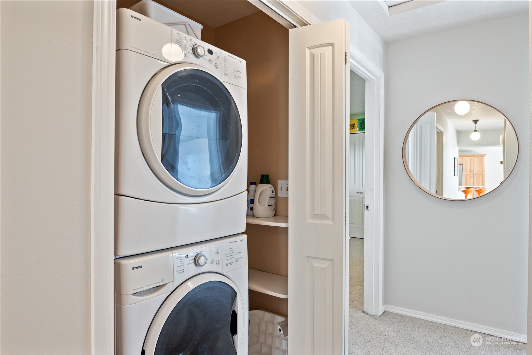 property viewer photo 25
