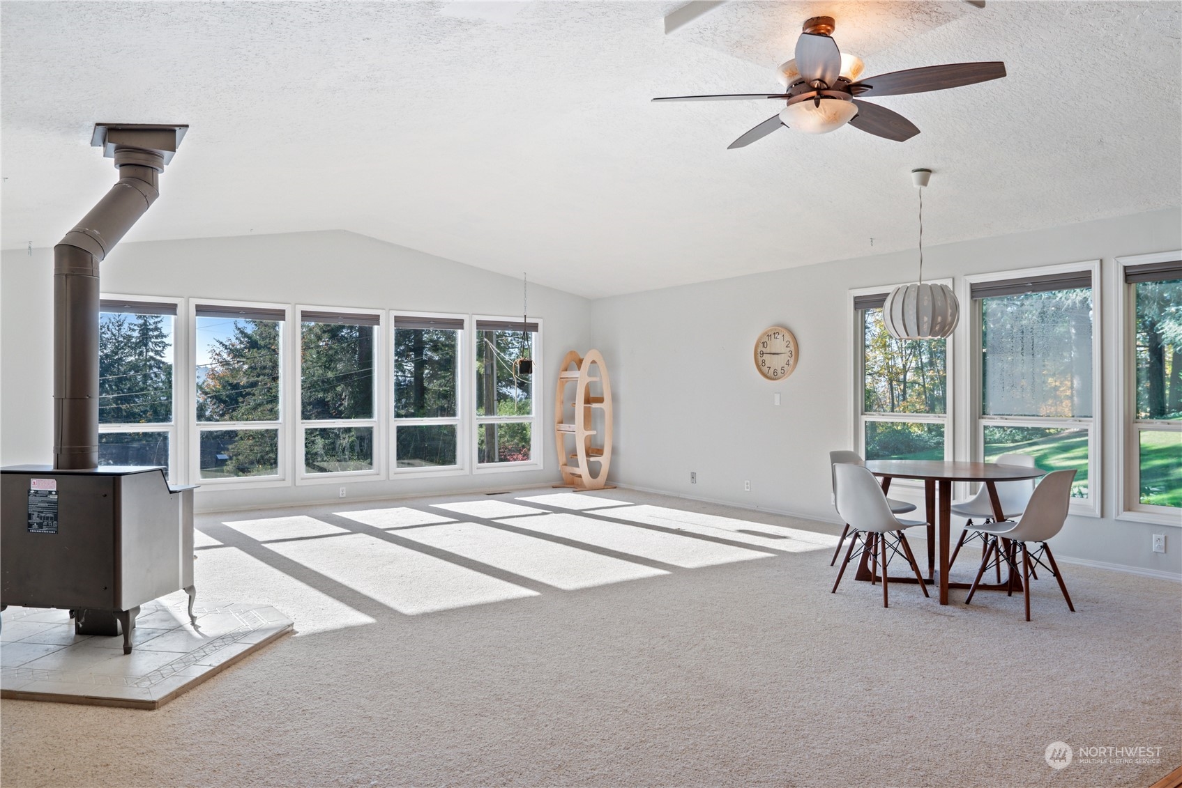 property viewer photo 4