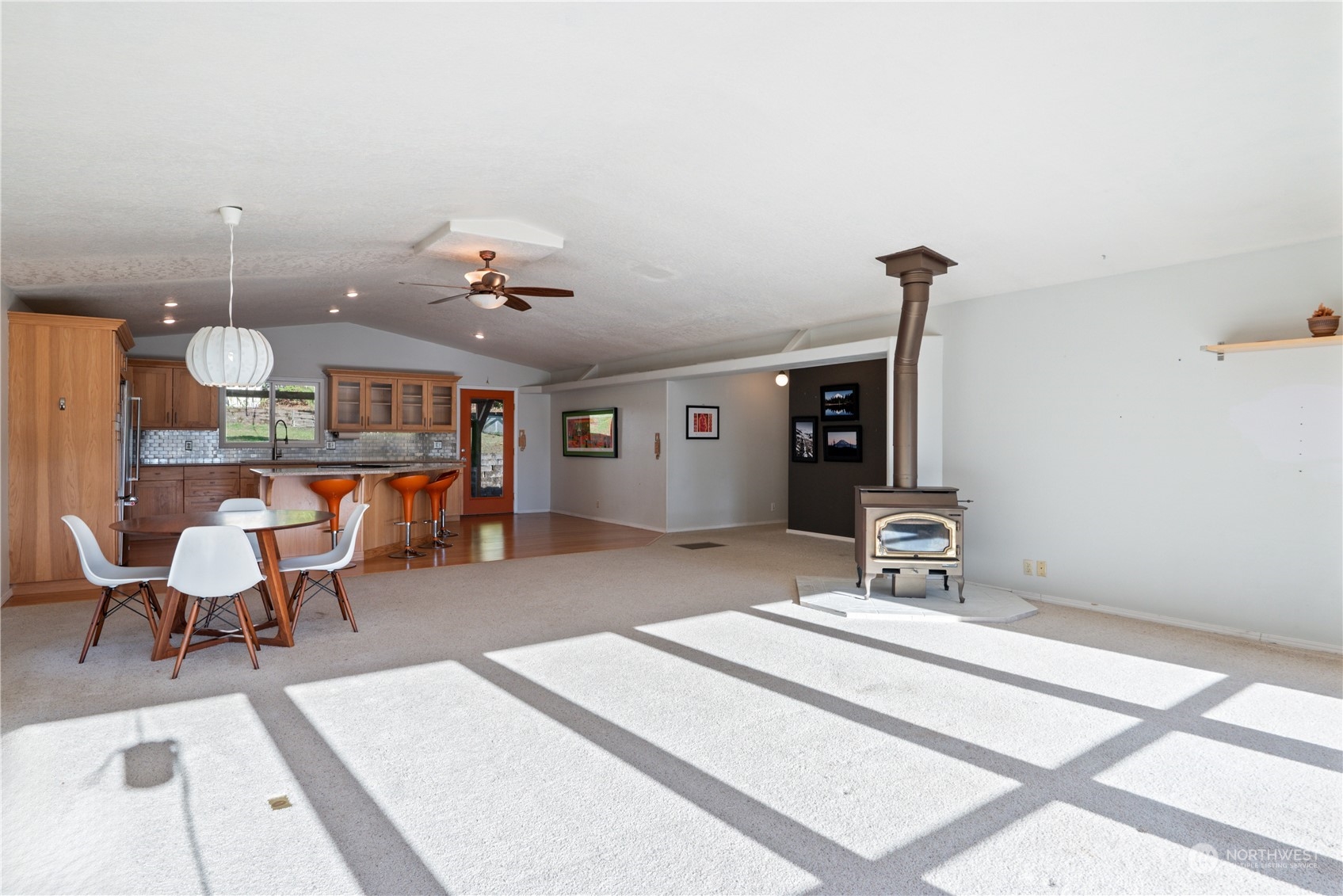 property viewer photo 6