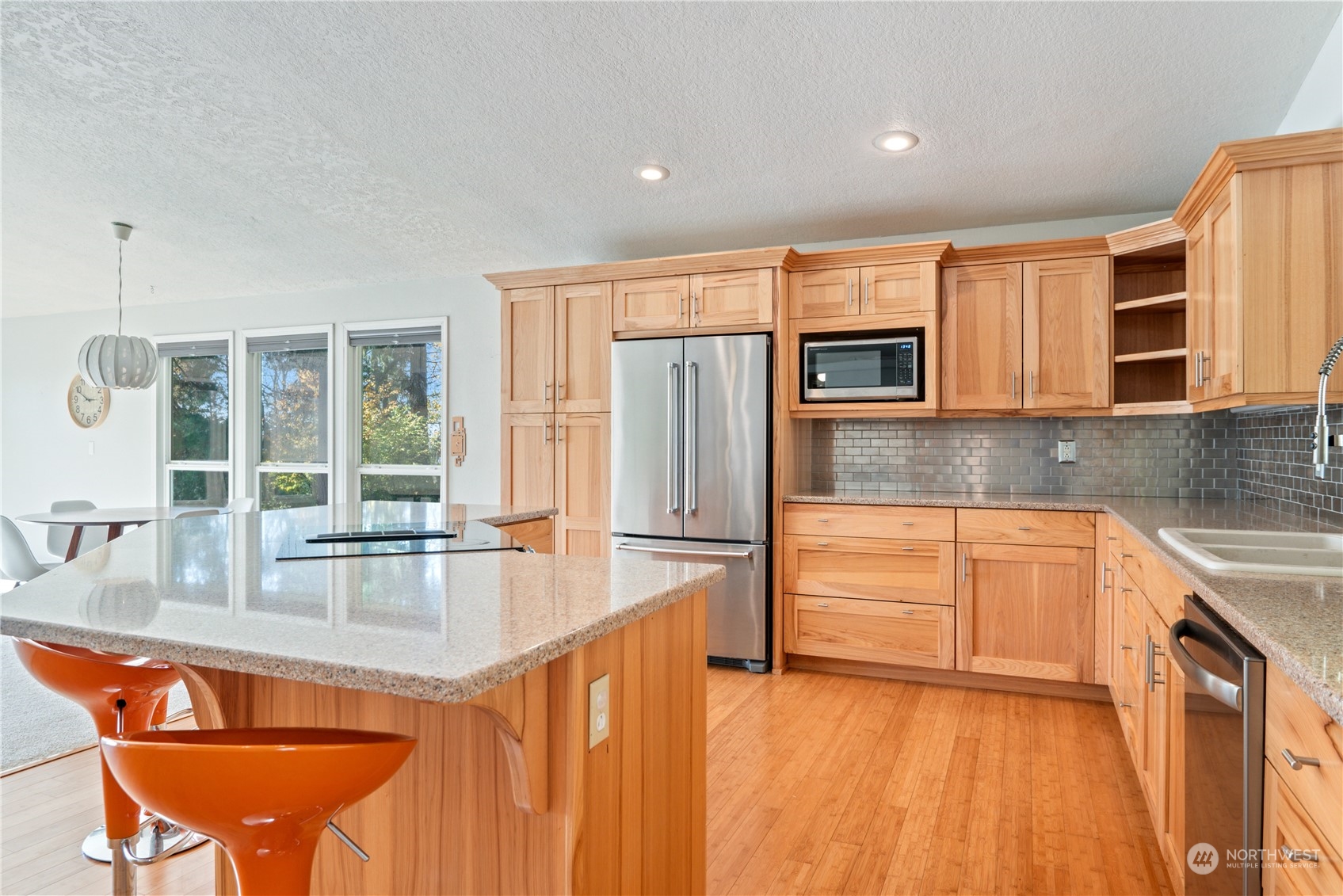 property viewer photo 9
