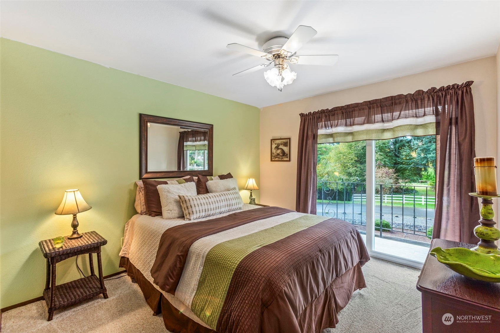 property viewer photo 13