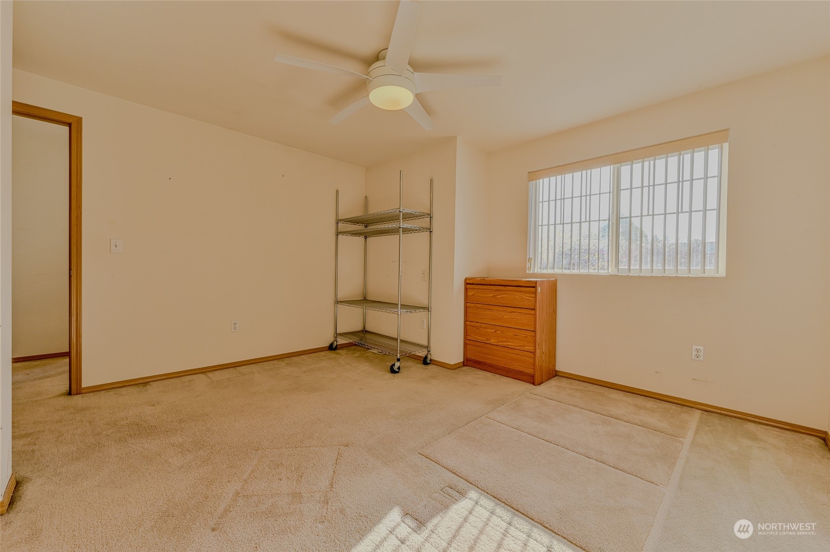property viewer photo 25
