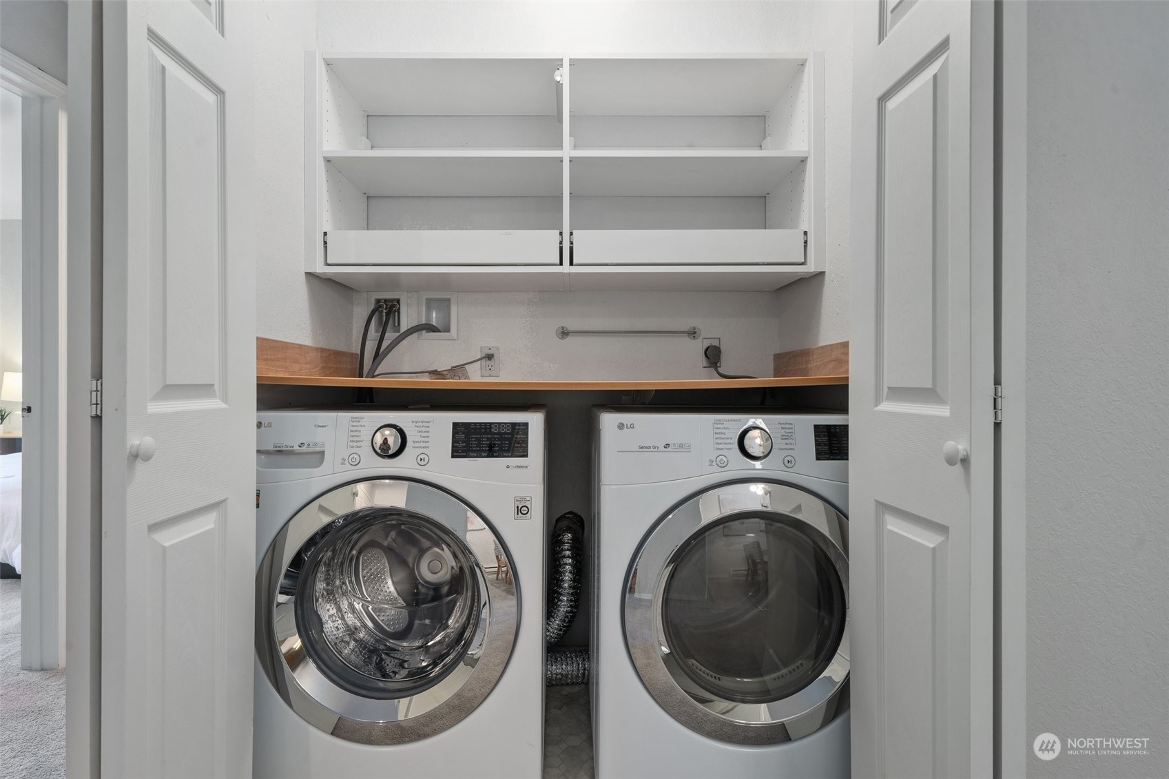 property viewer photo 15