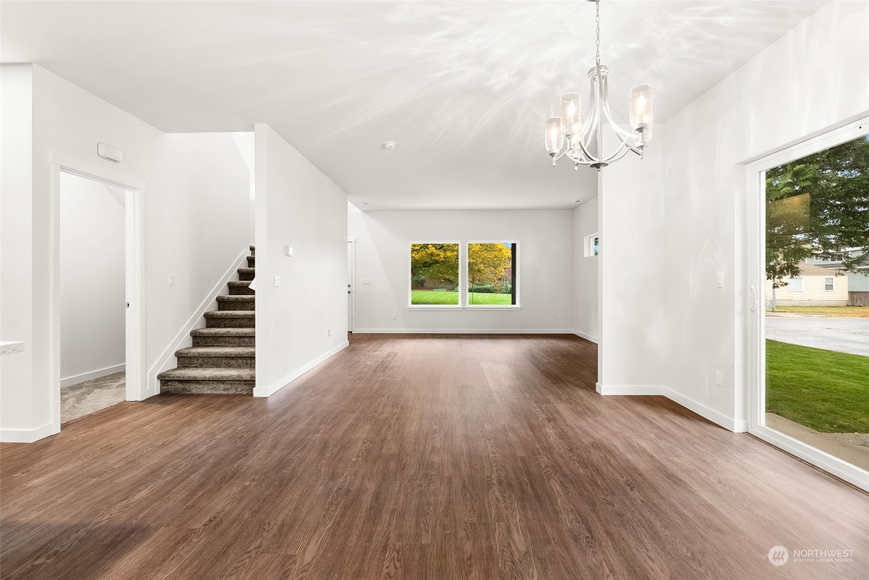 property viewer photo 11