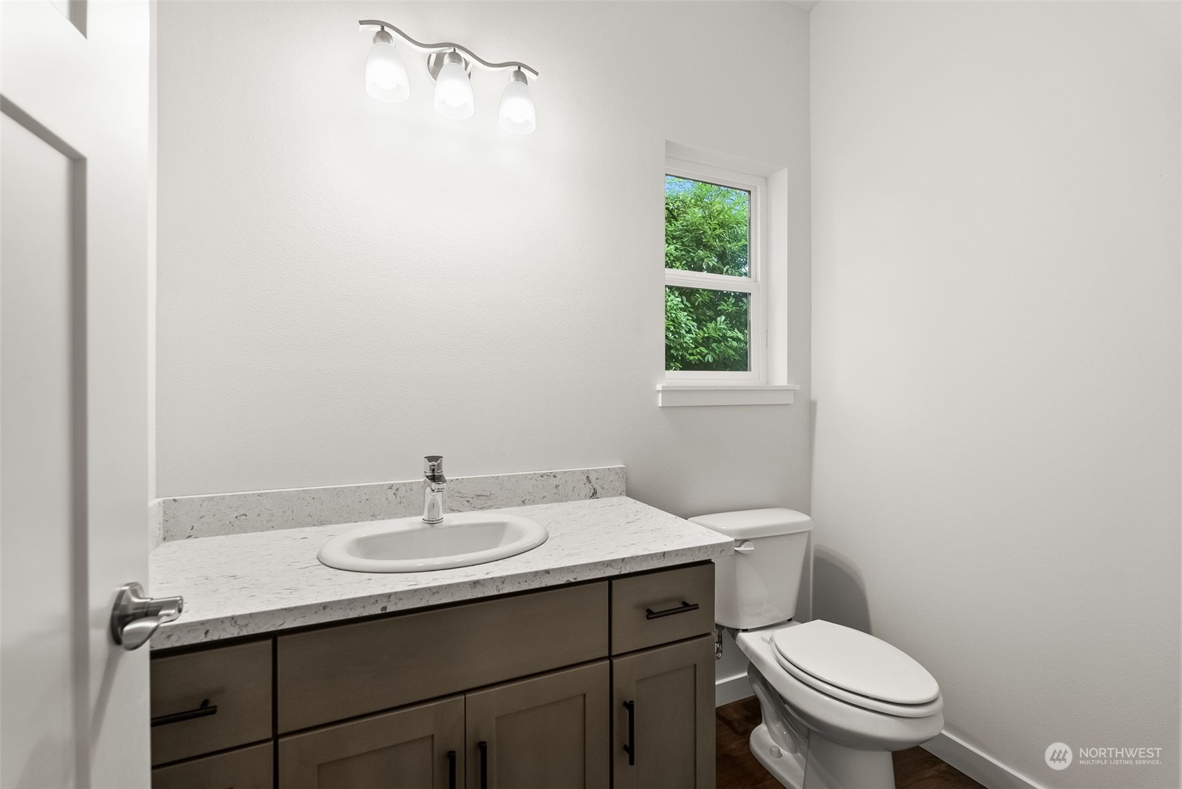 property viewer photo 12