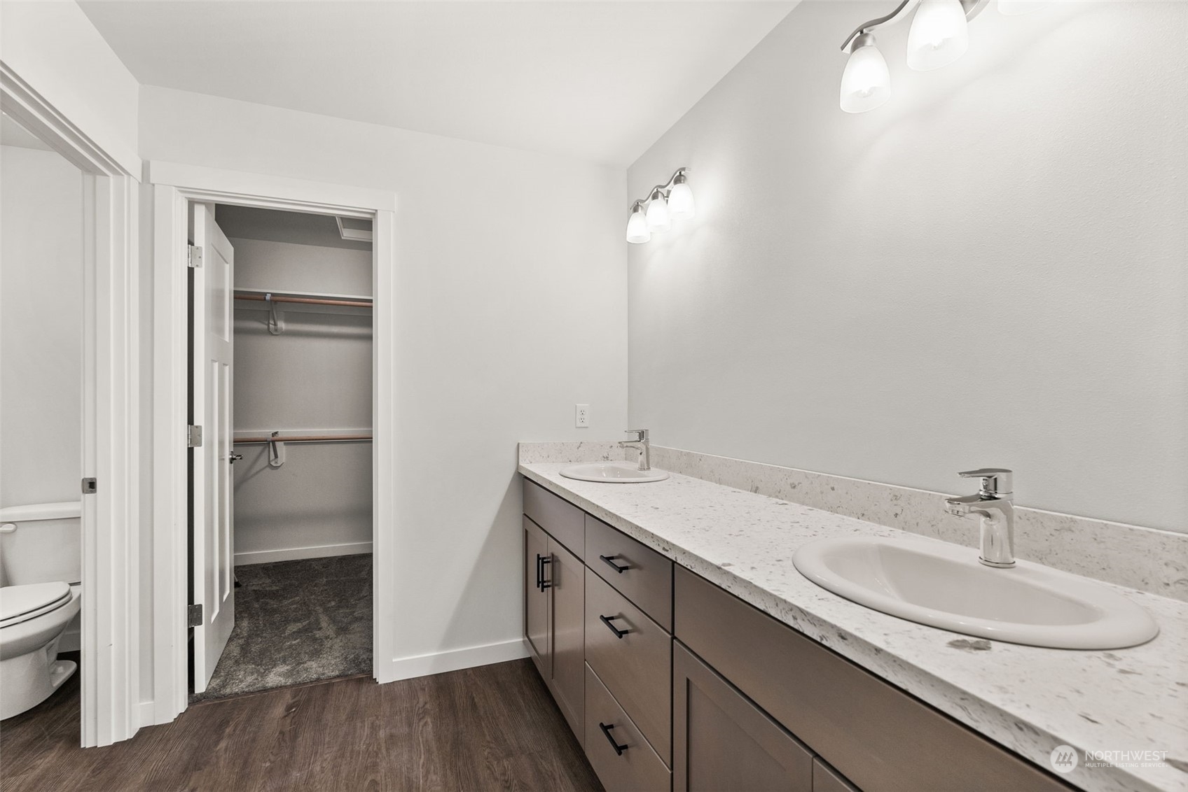 property viewer photo 17