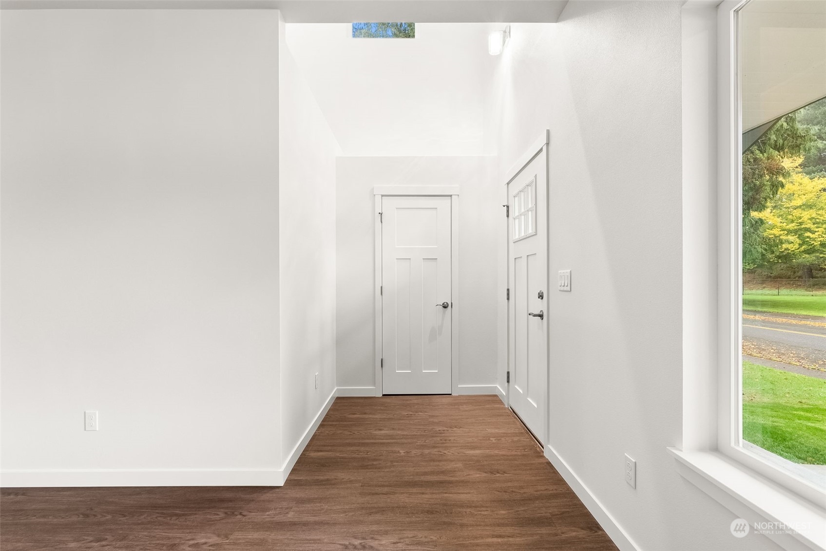 property viewer photo 2