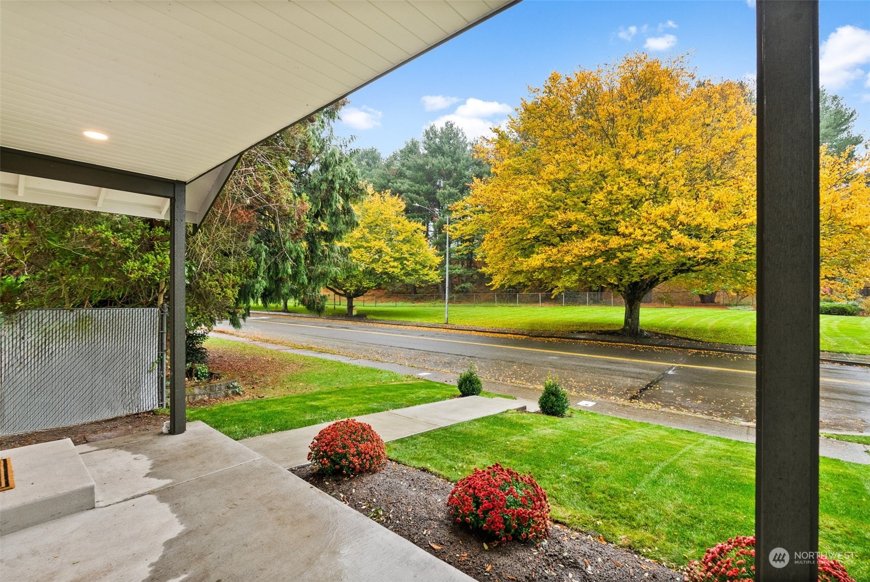 property viewer photo 31