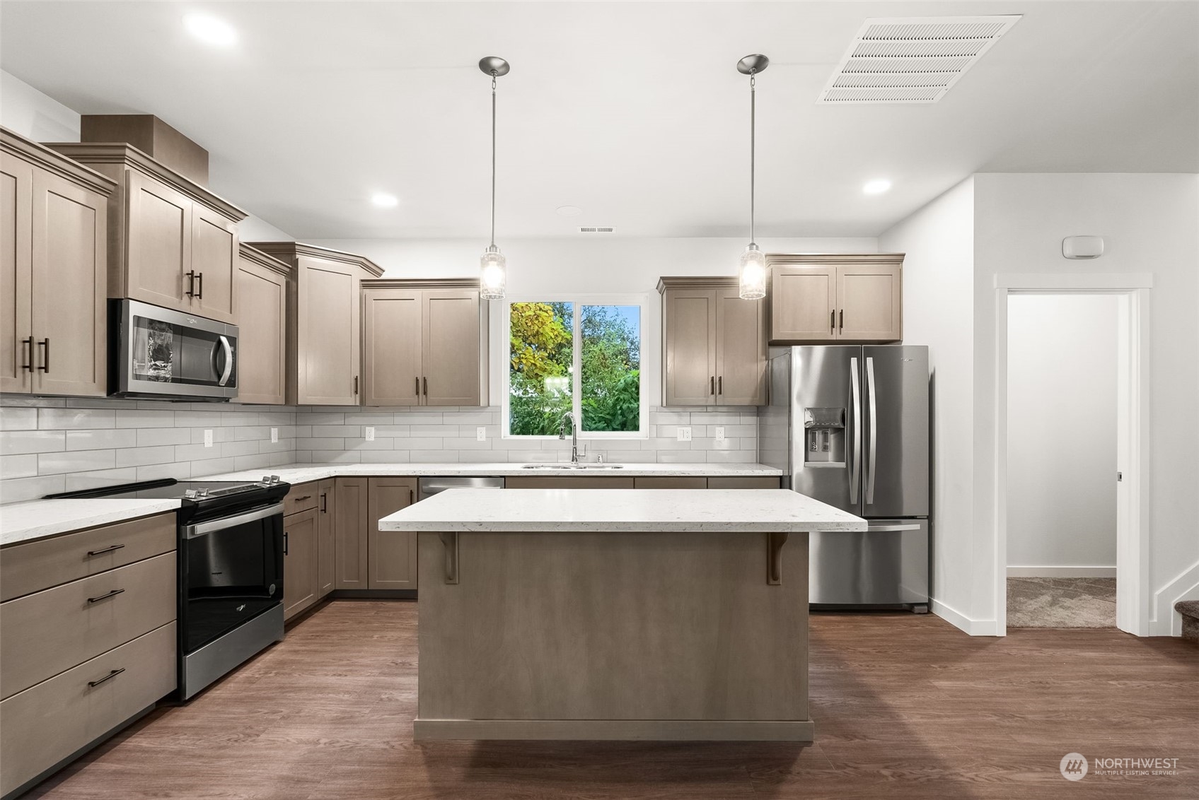 property viewer photo 8